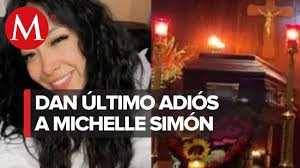 Familiares y amigos despiden a Michelle Pérez en Veracruz