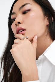 Marcella Ring's Instagram, Twitter & Facebook