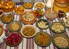 Ввечері 6 січня, з появою першої зірки на небі, вся родина збирається за святою вечерею. Sogodni Svyatkuyetsya Rizdvyanij Svyatvechir Ostannipodii Com