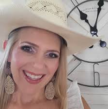 What's the most common trailer size for hauling a precedent?