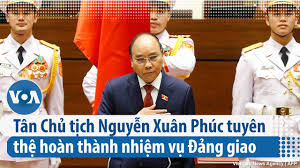 Nguyễn thị kim ngân (sinh ngày 12 tháng 4 năm 1954) là nữ chính trị gia người việt nam.bà là chủ tịch quốc hội thứ 8 của nước cộng hòa xã hội chủ nghĩa việt nam, chủ tịch hội đồng bầu cử quốc gia việt nam. Tan Chá»§ Tá»‹ch NÆ°á»›c Nguyá»…n Xuan Phuc Nháº­m Chá»©c Tuyen Thá»‡ Nhiá»‡m Vá»¥ Vá»›i Ä'áº£ng