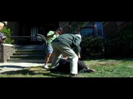 În regia lui clint eastwood și în interpretarea lui leonardo di caprio, j.edgar spune povestea reală a vieții publice, dar și personale a unui om pe. Clint Eastwood Filme Trailer Deutsch Youtube