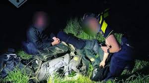 As the manhunt continues, here's a look at the timeline, from. Vermiste Militair Belgie Gespot Bij Begraafplaats Politie Groningen In Actie Rtl Nieuws
