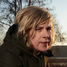 HalfStereo /// True stereo for your eyes & ears.