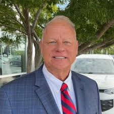 🥇 Salesperson of the Month