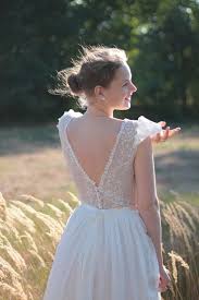 Rückseite hat eine kapelle länge zug. Brautkleider Im Vintage Bohemian Stil Brautkleid Atelier Mit Eigener Kollektion Schneiderei