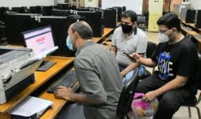 التنسيق هو تلك العملية المسؤولة عن تأمين الاتصال بين المستويات الوظيفية في الهيكل التنظيمي رأسياً وتساعد على التكامل بين المراكز الوظيفية أفقياً بما يحقق الأهداف المرسومة للتنظيم الإداري في تداعي ايجابي بالبيئة. 8vit Qmp9rsctm