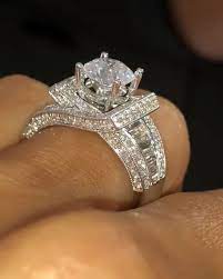 Jewellery Spotlight Magazine On Instagram Insane Diamond Ring Yes Or No Curtesy Of Zi Beautiful Engagement Rings Stylish Rings Engagement Rings