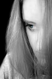 Menangis karena sedih bukan berarti seseorang lemah atau cengeng ada saatnya kita meneteskan air mata saat kita melihat sesuatu yang mengharukan dan berhasil mengetuk pintu hati kita. Hd Wallpaper Woman Greyscale Photography Sad Mood Sadness Thoughts View Wallpaper Flare