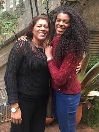 Fernanda garay rodrigues was born on may 10th 1986, the first of five children, heleno (1987), adonis (1989) and adriano (1989), offspring of jussara and luiz fernando, and isabella (2005), from her mother's second marriage. 6le1qtbqynfqim