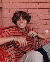 Pin By Onceuponapotterhead On Short Haircuts In 2021 Boy Hairstyles Skater Boy Hair Epic Hair
