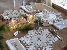 Glitter And Snowflake Placemats Table Setting Ideas Inmyownstyle Com Christmas Table Decorations Diy Christmas Table Christmas Table Settings