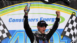 What's crazy is while these types of wins were certainly uncommon they weren't totally unheard of like they pretty much are in today's nascar. Kevin Harvick Wins Nascar Cup Series Race At Michigan