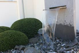 Wasser Im Garten Wasser Im Garten Wasserspiel Garten Brunnen Garten