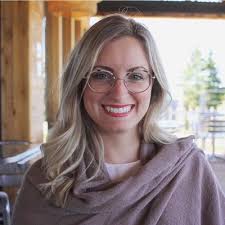 Anne-Élisabeth Benjamin (@aelisabeth_b)