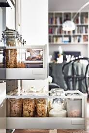 Ikea, leroy merlin et brico dépôt proposent toutes les 3 une cuisine entrée de gamme à 289 euros. Rangement Cuisine 40 Astuces Pour Une Meilleure Organisation