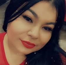 Cuidado con esta mujer! Le gusta meterse con hombres casados. Se llama Nora  Marroquin y es de Donna TX.