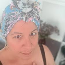 No soy una ama de casa… soy una CEO que cocina, lava, emprende y aún tiene  tiempo para cerrar ventas mientras hierve el arroz. 😉💼🍚 #Multitasking  #emprendedor #negocios