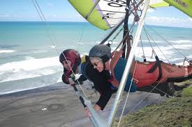 I myself would enjoy making a hang glider but it sounds very dangerous. Hang Gliders Science Learning Hub