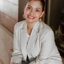 Anna Monette's Instagram, Twitter & Facebook