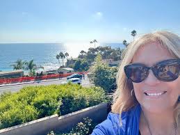 Laguna Beach this past weekend. Went to a memorial service and visited our  friend at his beautiful home. I'm obsessed with the strange, abandoned,  Brutalist 'Halliburton/Hangover' House at the top of the