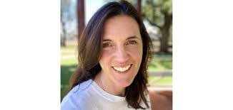 Ellen Skinner's Instagram, Twitter & Facebook