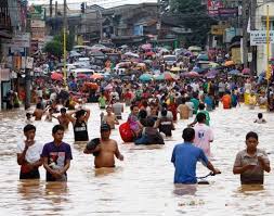Philippines Ravaged By Floods Over 70 Dead As 60 Of Manila Is Under Water Read More Http Www Nydailynews Com News Philippines Flood Catastrophic Events