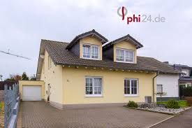 Hier verbinden sie alle vorteile einer. Phi Aachen Energieeffizientes Zweifamilienhaus Mit Garage In Beliebter Lage Von Stolberg Liester Immobilienmakler Aachen Immobilien Kaufen Haus Verkaufen
