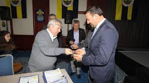 Erdal torunoğulları hayatı ve biyografisi hakkında bilgi almak veerdal torunoğulları ile ilgili haberleri okumak için tıklayın. Ertan Torunogullari Aziz Yildirim In Listesine Mi Giriyor Ligradyo