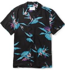 Un choix unique de chemise à fleur homme disponible dans notre magasin. 7 Idees De Chemises Fleuries Chemise A Fleur Chemise Homme Chemise