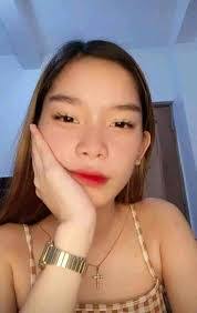 Jenna Ramirez's Instagram, Twitter & Facebook