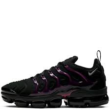 Air Vapormax Plus Black And Red Air Vapormax Plus Black Reflective Silver Noble Red In 2020 Nike Air Vapormax Shoe Laces Nike Air