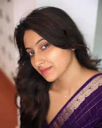 Somebody please wife me, im tired of being single 🫠🥲