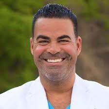 Derek Shea (@thederekshea)