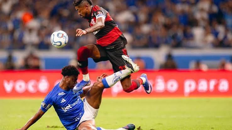 L&iacute;deres do Flamengo exaltam rea&ccedil;&atilde;o diante do Cruzeiro: 'Levamos para o Maracan&atilde;' | R&aacute;dio Itatiaia