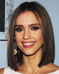 12 видов каре, которые популярны в 2021 году — классическое ровное каре — удлиненное каре — двойное каре — каре на ножке 50 фото, как выглядит стрижка каре с челкой и без нее — каре без челки — каре с прямой челкой — каре с косой челкой — каре с рваной. Kare Odnoj Dliny