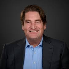 One of the single most useful chats I've had with an AI was when I told it  several stories about my life, positive or negative, that keep coming back  to me. Then