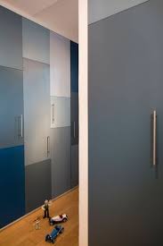 Creer Des Rangements Pour L Entree Et Le Couloir De La Maison Placard Entree Porte Placard Modele Placard