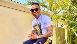 Dj tira drops a new track titled ngiyabonga baba featuring jumbo and prince. Dj Tira Travels Far To Help Fan In Need