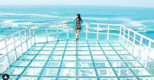 Wisata Instagramable Yogyakarta Asyiknya Selfie Di Teras Kaca Pantai Nguluran