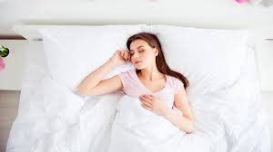 Tentukan material isian bantal yang cocok untuk anda pastikan memilih jenis kain kover bantal yang nyaman di kulit sesuaikan ketebalan bantal dengan posisi tidur ternyaman anda 5 Posisi Tidur Yang Nyaman Saat Kena Sakit Pinggang