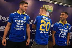 Skuad pemain persib bandung ,pemain baru persib#daftarpemainpersib #persibbandung. Resmi Persib Perkenalkan Tiga Pemain Asing Baru Ini Profilnya Bandung Kita