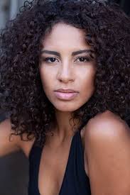 Holly Quin's Instagram, Twitter & Facebook