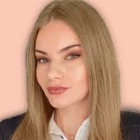 Anna Lipinska's Instagram, Twitter & Facebook