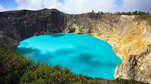 Hasil gambar untuk foto Kawah Lonar, India