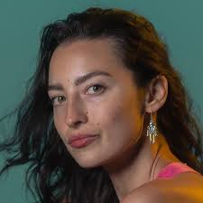 Episode 137: Gabrielle Bates — Keep the Channel Open