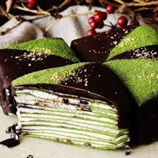 Matcha Gold Crepe Cakes Crepe Cake Matcha Recipe Desserts