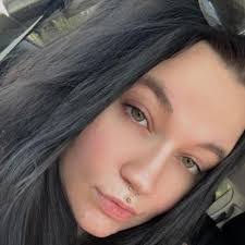 Cassandra Dowling's Instagram, Twitter & Facebook