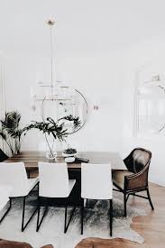 Une Magnifique Salle A Manger Style Bathroom Decor Salleamanger Decoration Inter White Dining Room Interior Design Dining Room Scandinavian Dining Room