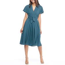 The key is to look for dresses that drape over your figure. 10 Best Dresses For Your Body Type Rank Style